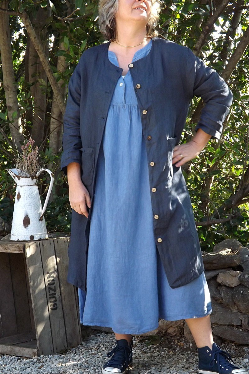 VESTE LONGUE EN LIN ANGELE BLEUE ET ROBE DIANE VESTE LONGUE EN LIN ANGELE BLEUE ET ROBE DIANE