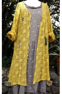 GILET LONG EN BRODERIE CARMEN JAUNE CURRY