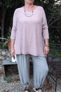 PULL TRAPEZE LEO ROSE POUDRE ET PANTALON VICTOR TAUPE