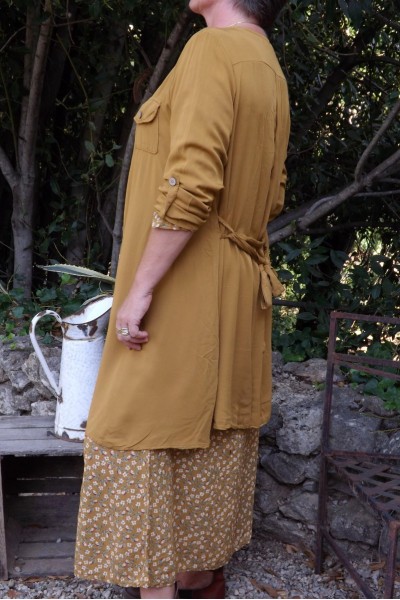 ROBE OU VESTE MANCHE LONGUE SAB SAFRAN ET ROBE ALEXANDRINE