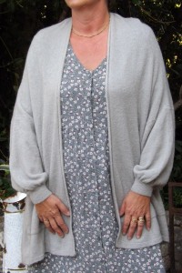 GILET MAILLE FINE ACHILE GRIS PERLE