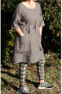 ROBE LIN TABLIER MARIELLE TAUPE ET PANTALON JOSE