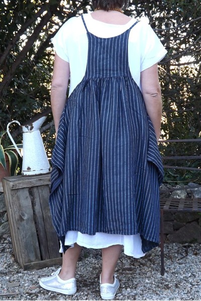 ROBE TABLIER LIN SOPHIE MARINE ET ROBE JEANNETTE BLANCHE