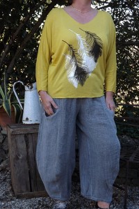 T SHIRT PLUME JAUNE PRINTEMPS ET PANTALON LIN CHARLES