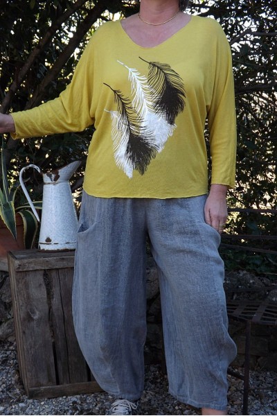 T SHIRT PLUME JAUNE PRINTEMPS ET PANTALON LIN CHARLES