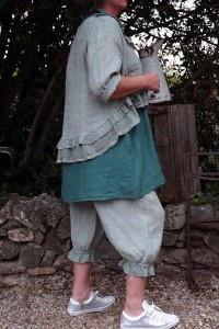 VESTE COURTE LIN CHLOE KAKI DELAVE, TUNIQUE LOU ET PANTY LIN JOSEPH
