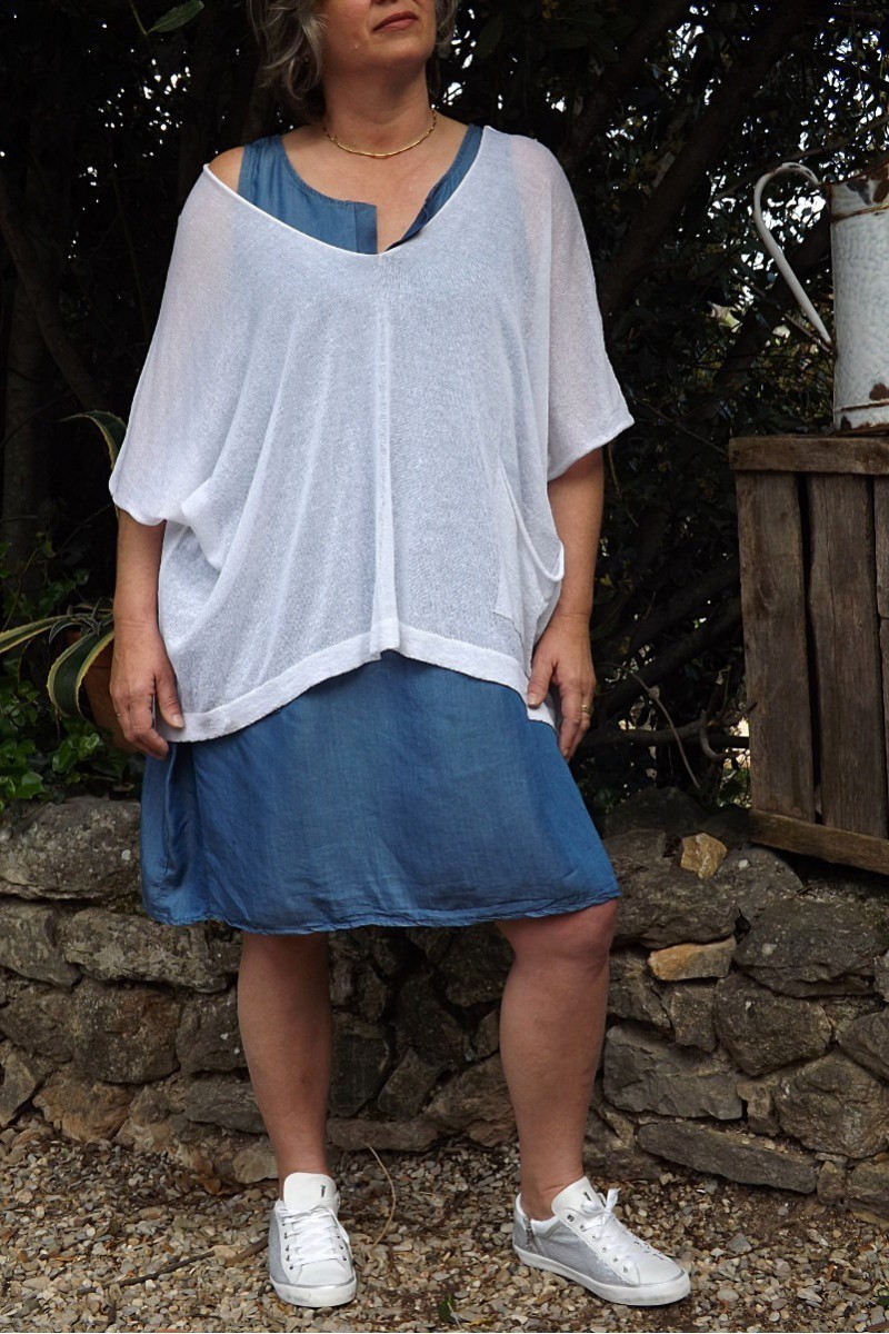 TOP EN MAILLE LEGERE BARBARA BLANC ET ROBE EN LYOCELL SANDRINE