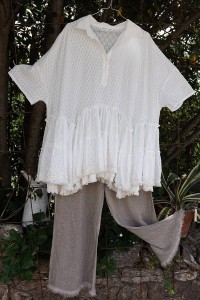 PANTALON MAILLE LIN COTON TAUPE AUGUSTE ET BLOUSE BOHEME BARBARA