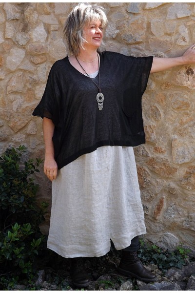 Top maille légère noir Barbara et robe lin Eurydis.