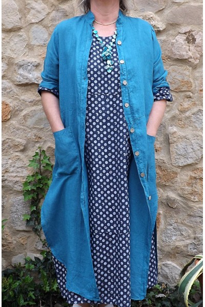 Veste longue en lin Aloïs bleu canard et robe lin Diane