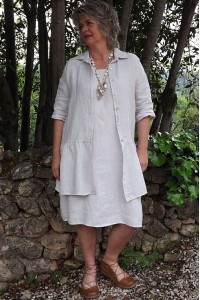 Robe lin beige Eva et la veste lin Garance