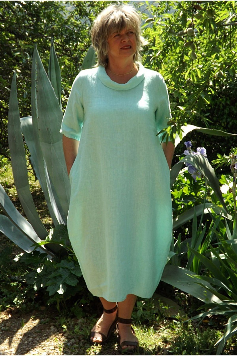 Robe longue en lin vert d'eau Apolline