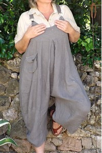 Salopette lin Amandine taupe et chemise lin Albane