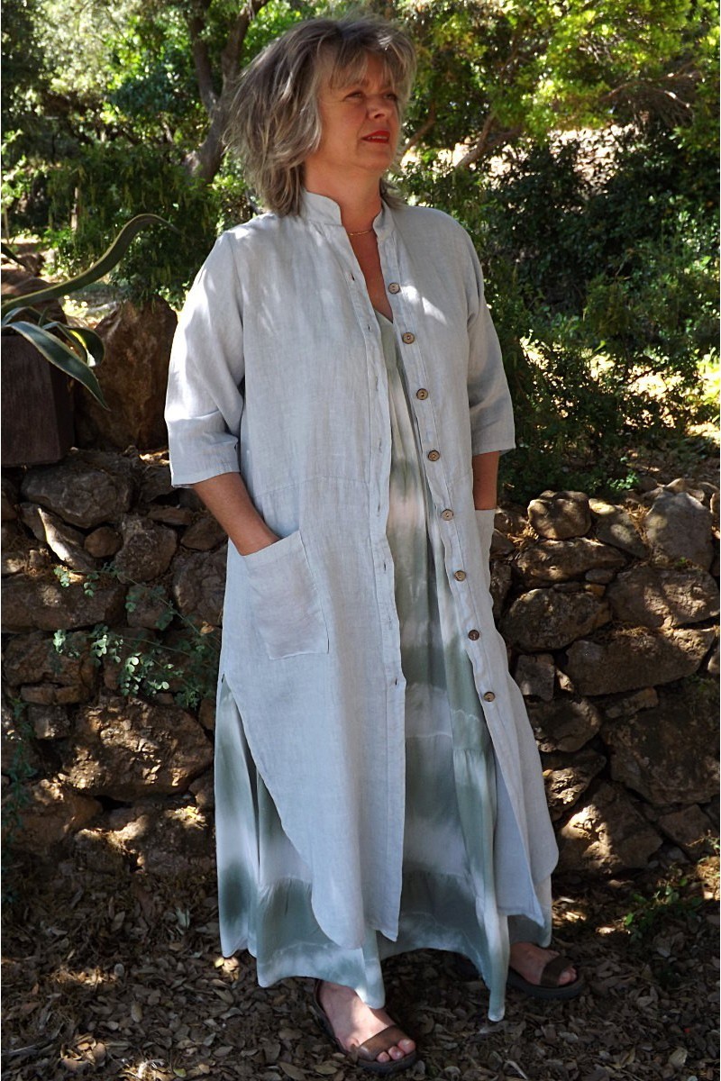 Veste longue en lin Aloïs gris perle et robe Anastasia Veste longue en lin Aloïs gris perle et robe Anastasia