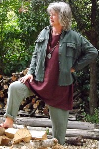 Veste courte Maguelone kaki, tunique lin Emma et pantalon lin Gabriel