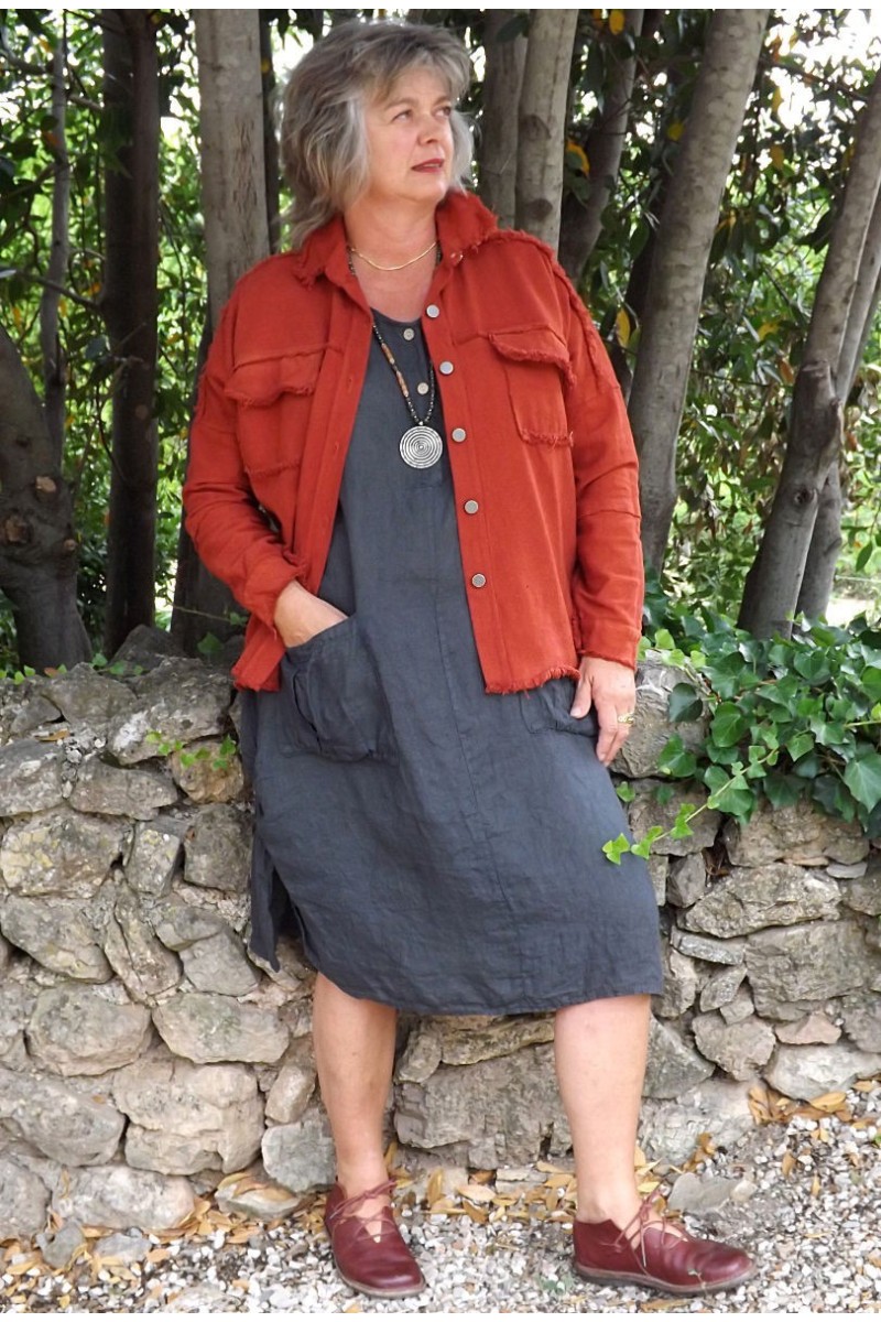 Veste courte Maguelone terracotta et robe Emilienne