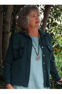 Veste courte Maguelone vert impérial, tunique Emma et pantalon Gabriel