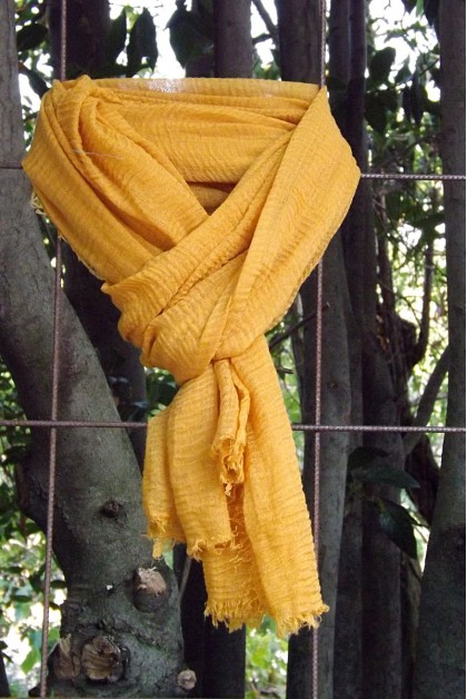 Foulard voile de coton jaune impèrial