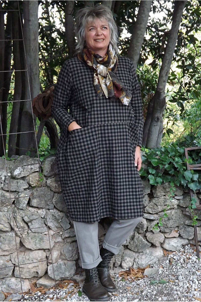 Robe coton Angèle taupe et pantalon Gaby Robe coton Angèle taupe et pantalon Gaby