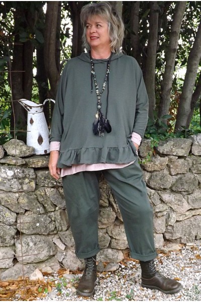 Pantalon toile coton Gaby kaki T 46 à 52 et sweat Horace