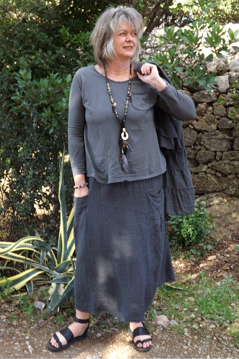 Top coton Tom anthracite et jupe lin Amalie Top coton Tom anthracite et jupe lin Amalie
