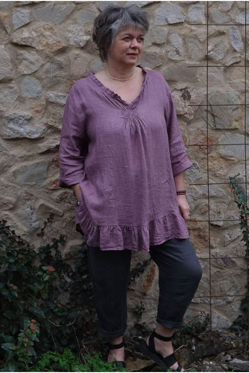 Tunique lin grande taille pourpre Mélanie et pantalon lin Gabriel. Tunique lin grande taille pourpre Mélanie et pantalon lin Gabriel.