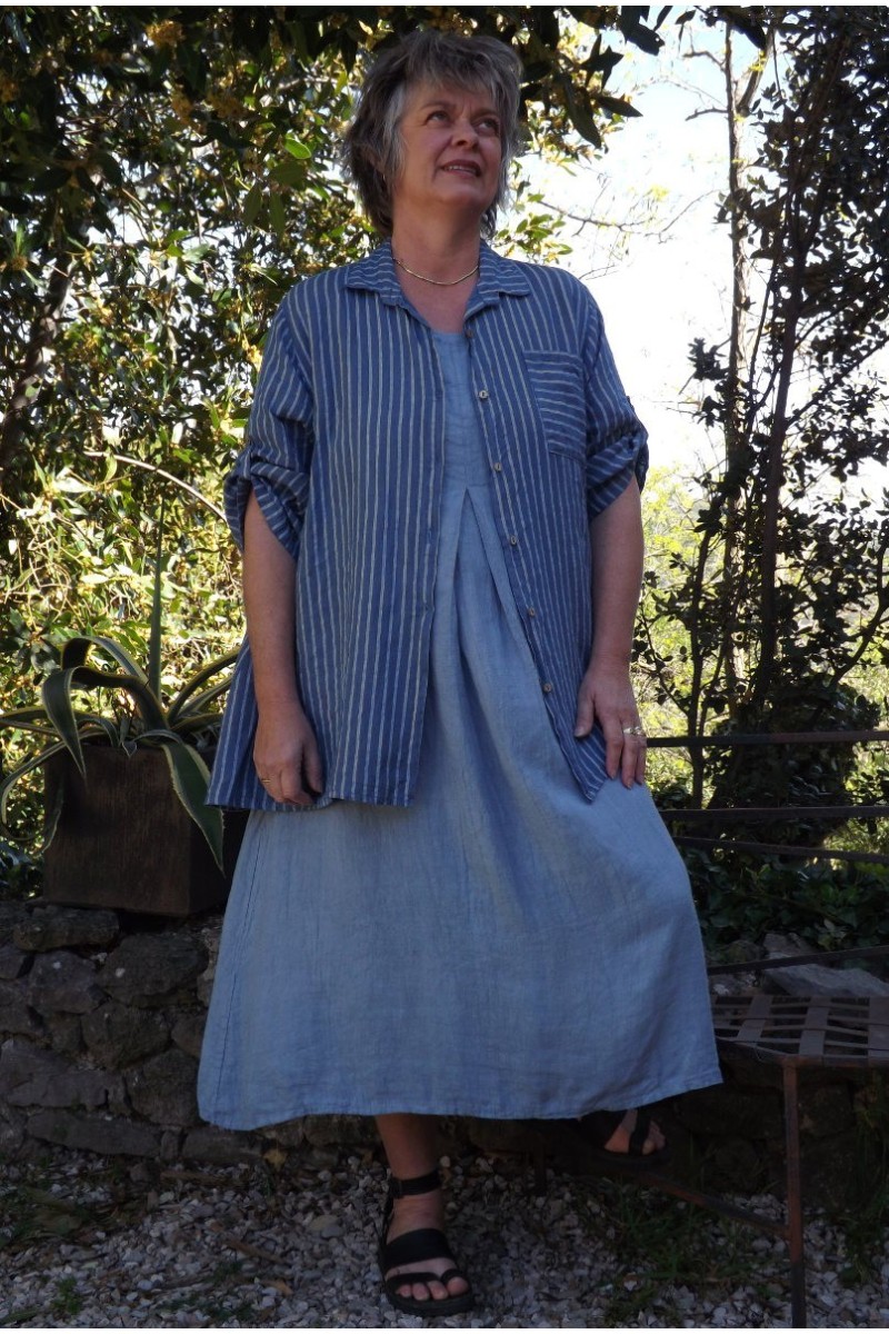 Chemise lin rayée bleue Bastiane et robe lin Philomène