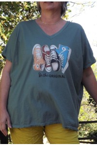T-Shirt imprimé basket kaki et pantalon Tim