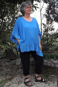 Tunique maille de lin grande taille bleu oasis Lucine et pantalon Tim.