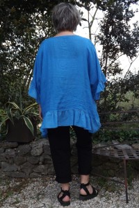 Tunique maille de lin grande taille bleu oasis Lucine et pantalon Tim.