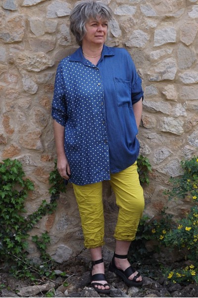 Chemise en Tencel Lana jean foncé et pantalon Tim.