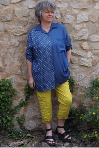 Chemise en Tencel Lana jean foncé et pantalon Tim.
