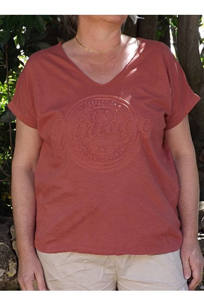 T-Shirt col V Enzo terracotta et pantalon Tim.