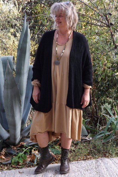 Gilet Grégoire Oversize noir et robe Célestine