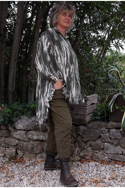 Chemise oversize Livia kaki et pantalon Tom