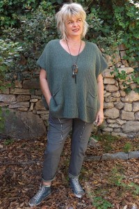 Pull sans manches Isidore kaki et pantalon Tom gris cendré