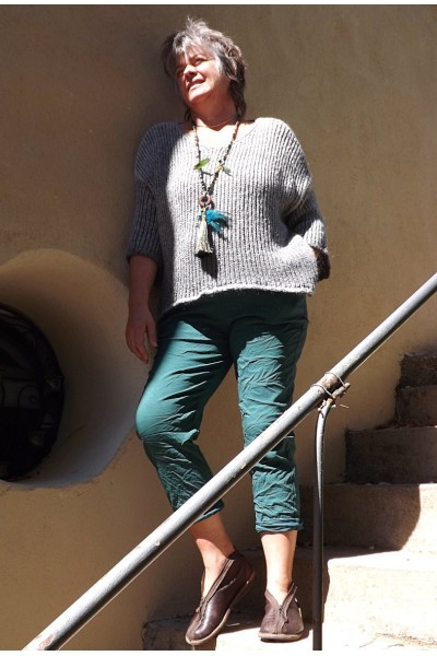 Pull Hubert gris fils brillants et pantalon Théo
