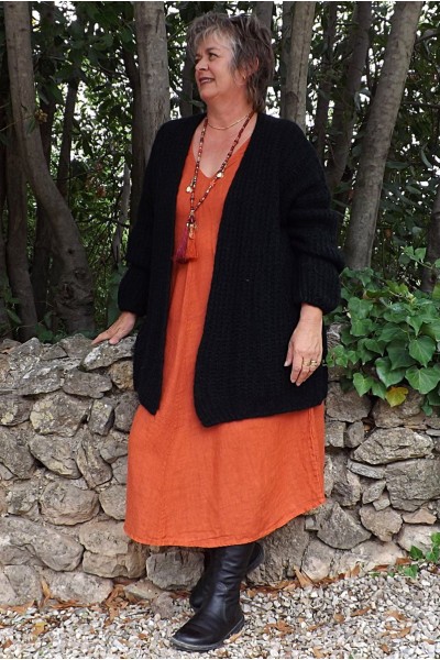 Gilet loose grande taille Guillaume noir et robe Luce en lin