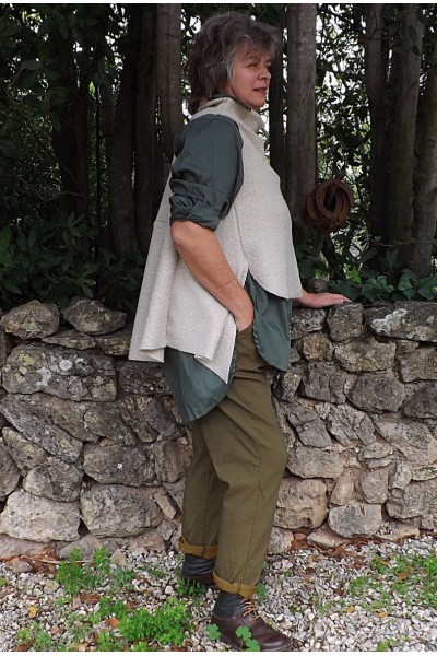 Haut sans manches Martin, chemise chloé et pantalon Tim 2
