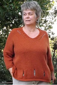 Pull original Mathurin rouille et pantalon velours Alessio