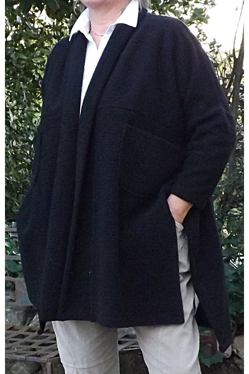 Veste en laine bouillie noire pour femme