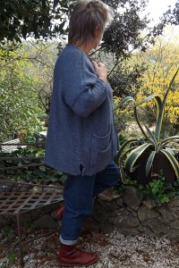 Pull original Alfred bleu jean, pull Edouard marine et jean Jeff
