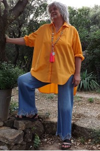 Chemise Oversize Chloé orange et pantalon Janis