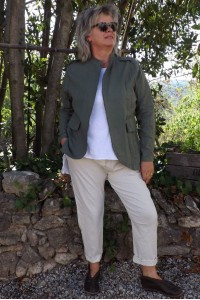 Veste lin coton Serena kaki et pantalon Léo beige à pois