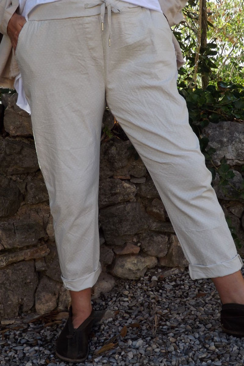 Pantalon grande taille Léo beige à pois