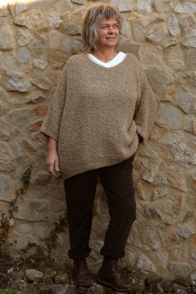 Pull grande taille Ivan cappuccino et pantalon Henri