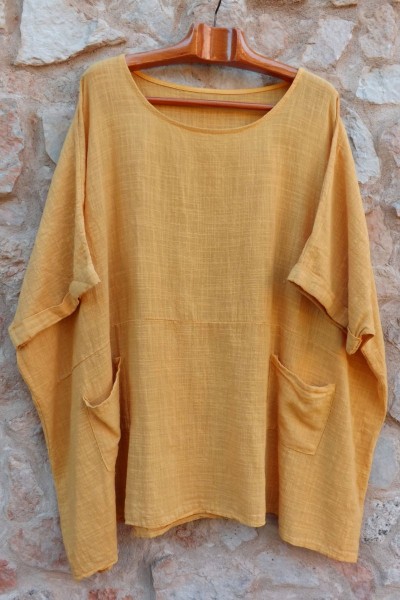 Tunique Oversize Femme en Coton Léger de couleur safran.