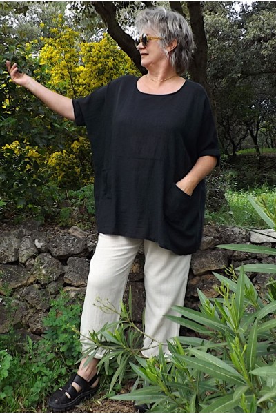 Tunique Oversize Femme en Coton Léger de couleur noire.