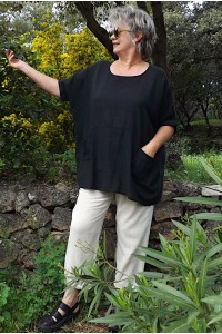 Tunique Oversize Femme en Coton Léger de couleur noire.