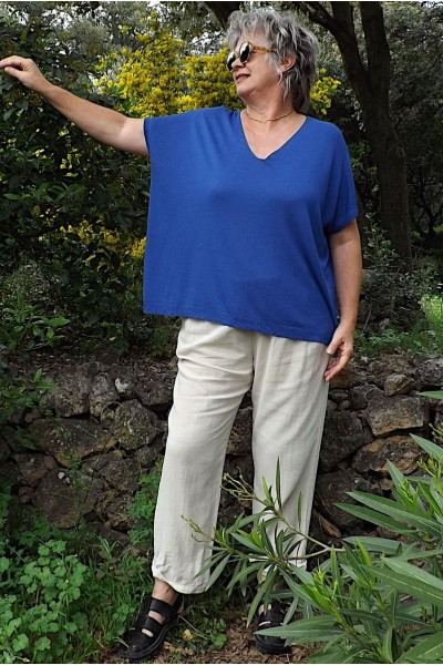 Top femme grande taille en maille fine bleue – Élégance & confort